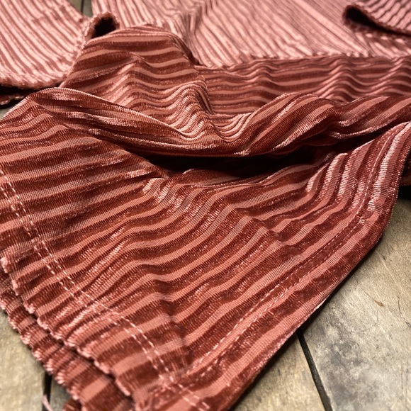 Velvet Ivanka Trump Blouse - Picture 3 of 4